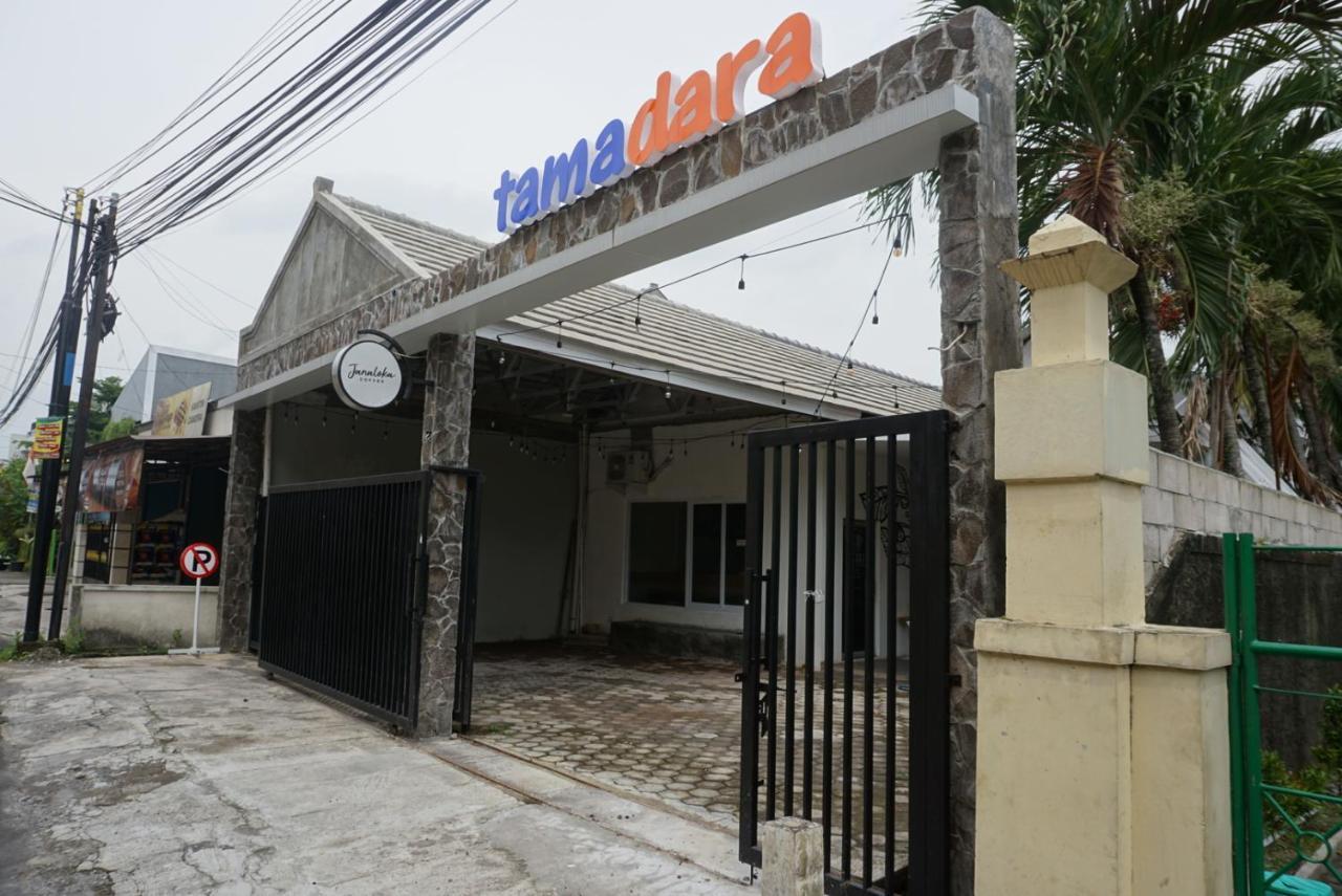 Tamadara Guesthouse Jogja Maguwo Exterior foto